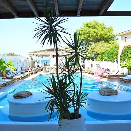 Cavo D'oro Complex